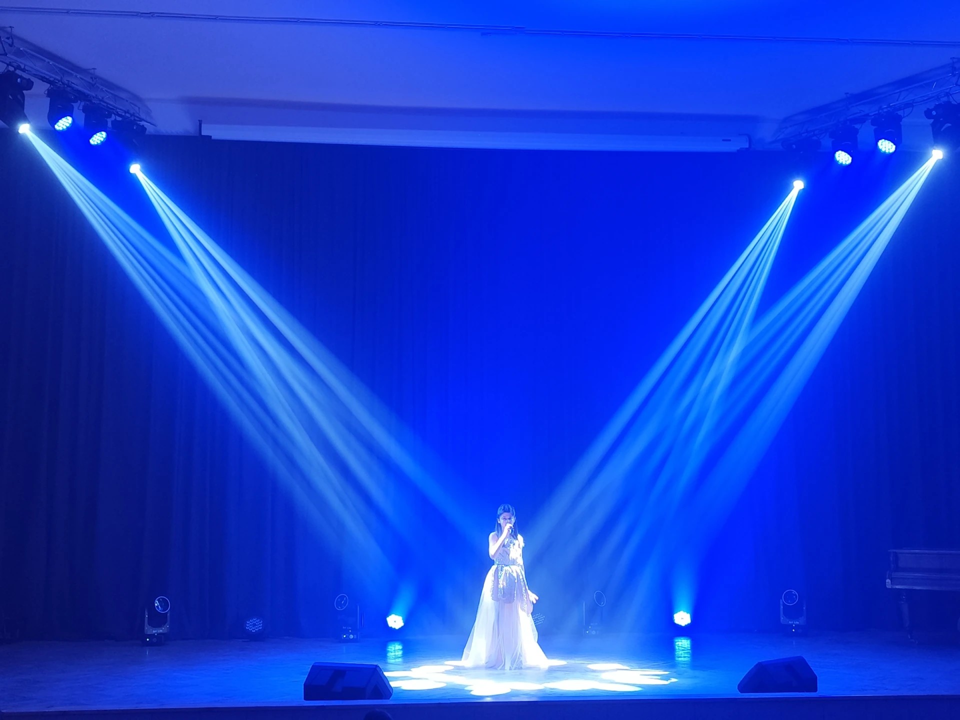Світлина з галереї вокальних конкурсів Seniv Studio